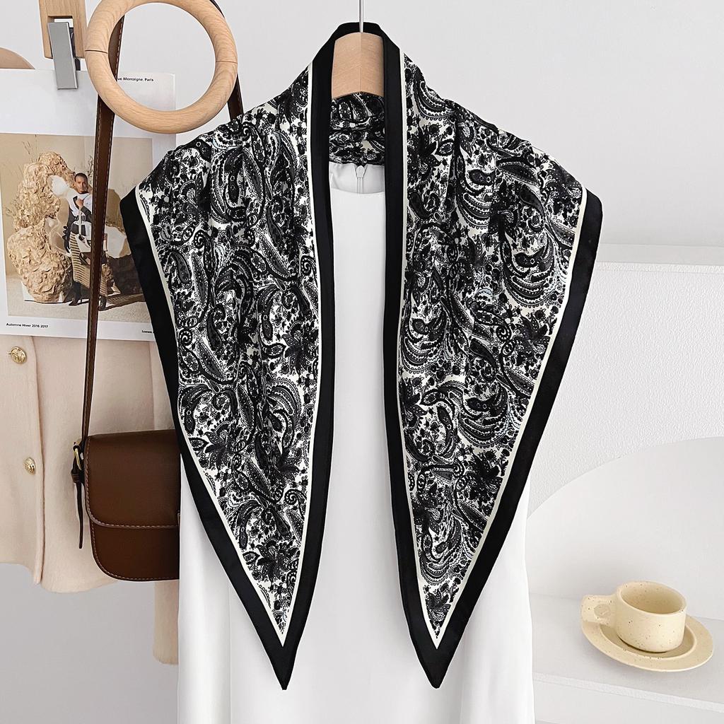 Light luxury fashion twill triangle scarf silk scarf women travel with jeans fart curtain decoration multi-functional headscarf shawl