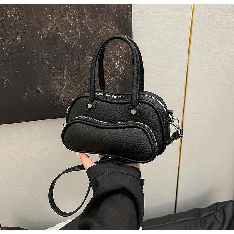 Small Square Bag Diagonal Straddle Women's 2025 Summer New Fashion Women's Bag Versatile Shoulder Messenger Bag
