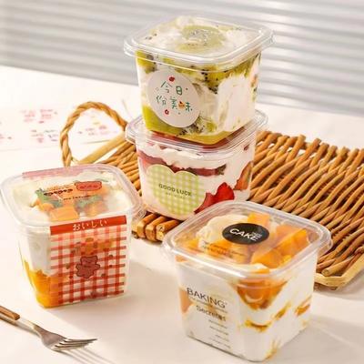 50-100pcs Square Mousse Cups with Lids Disposable Pet Dessert Cups for Pudding Ice Cream Mousse Plastic Cake Boxes Party Favors