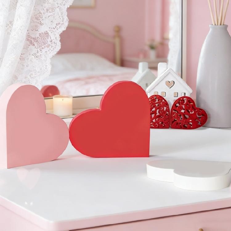 Pack of 3 Festival Wooden Heart Decorations Ideal for Christmas Birthday Event and Space Corners Embellishment