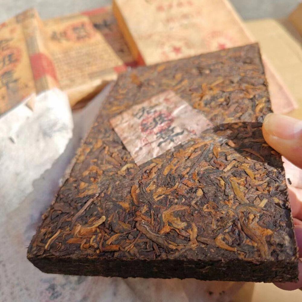 Menghai 250g Old Ban Zhang Pu-erh Ripe Tea Brick