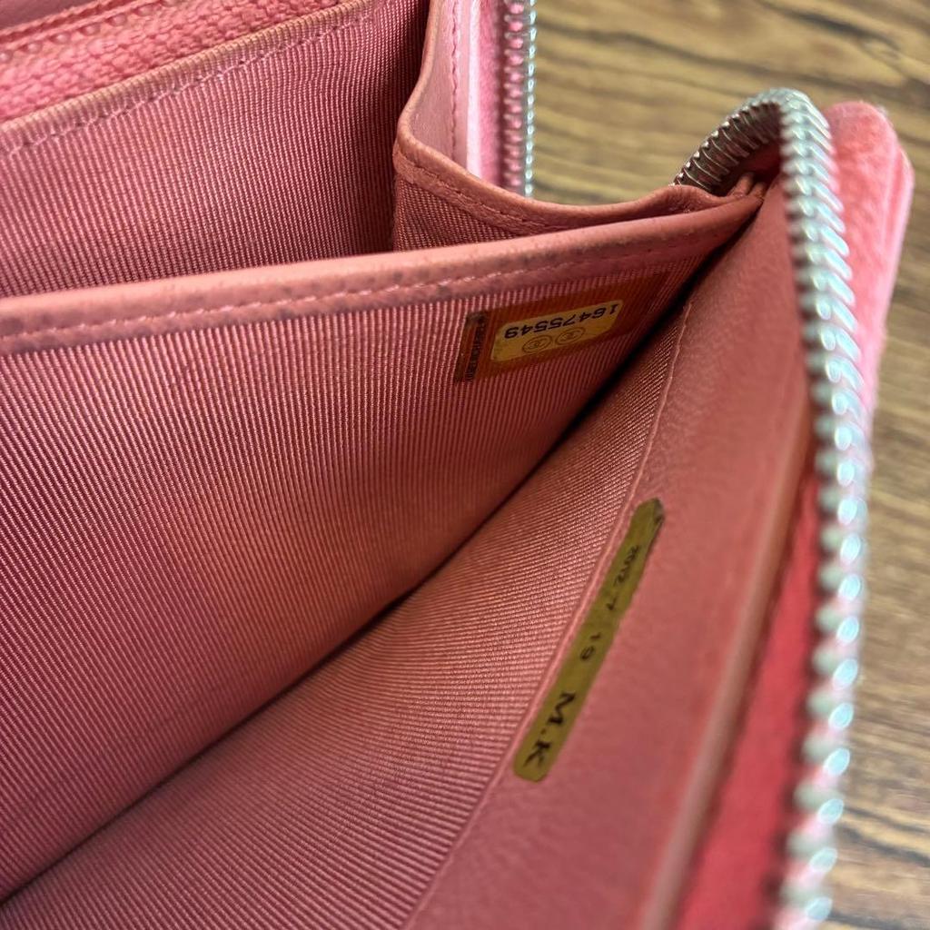 Used CHANEL Matelass Round Zip Long Wallet Pink