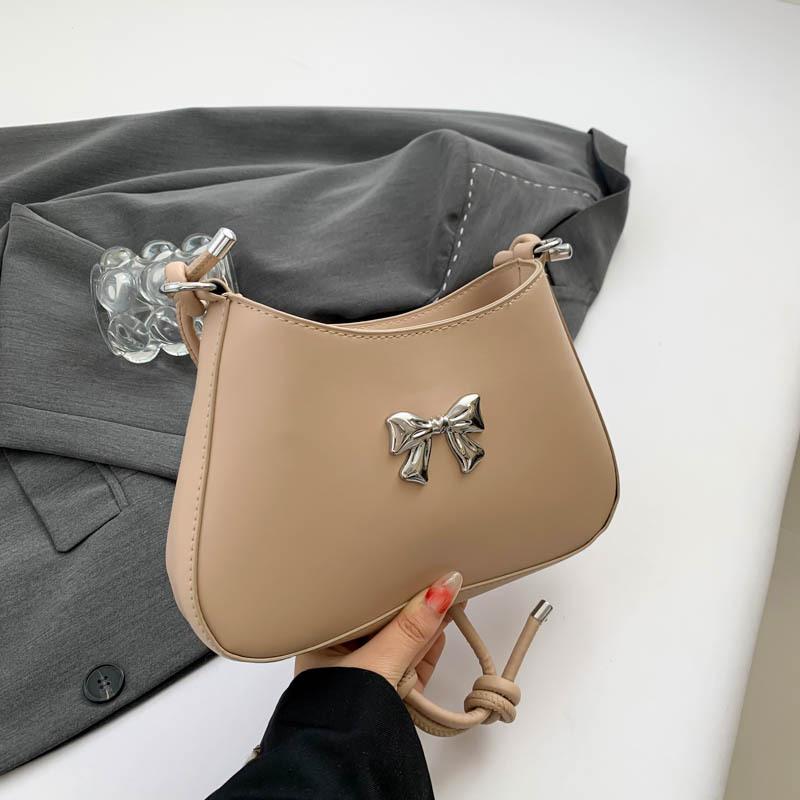 Winter New Personalized High-value Bow Portable Crescent Bag Sweet Retro Niche Design Armpit Bag