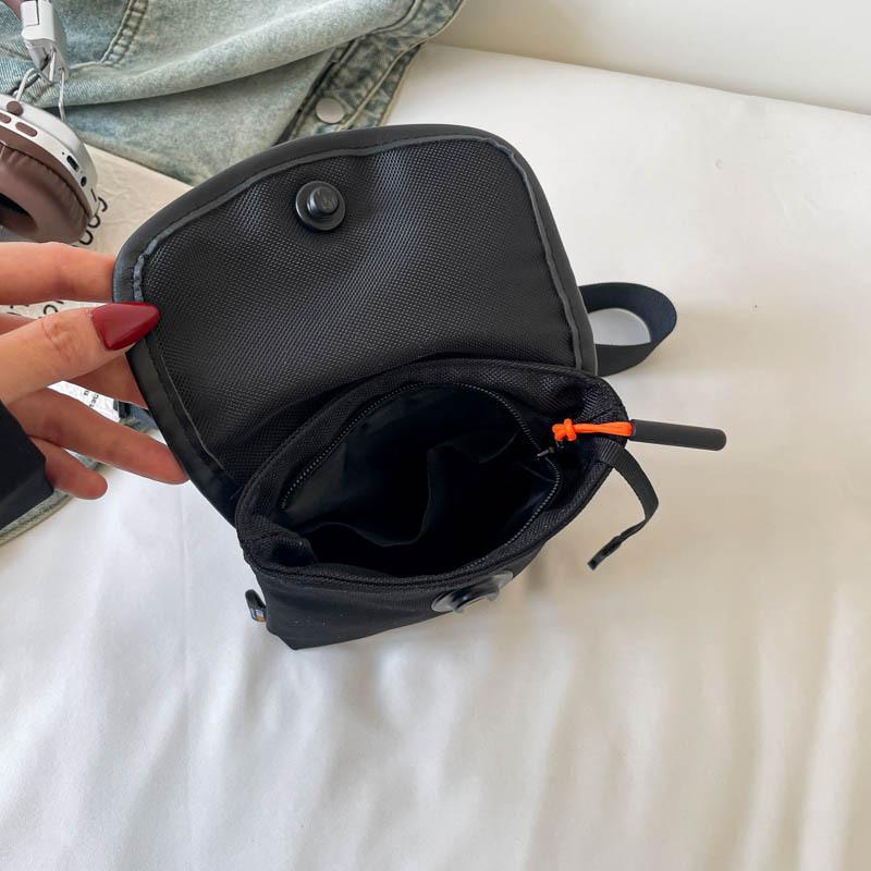 Spring New Korean Style Ins Trendy Crossbody Bag Lightweight Casual Shoulder Bag for Comfortable and Versatile Commuting Bag
