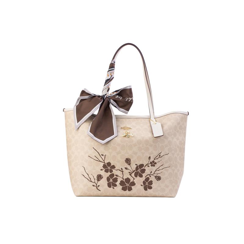 

COACH shoulder bag [Customized bag] City 33 sand inkstone plum ding ding silk scarf bee decoration Maillard style classic old flower Sha Yan Mei Shao коричневий