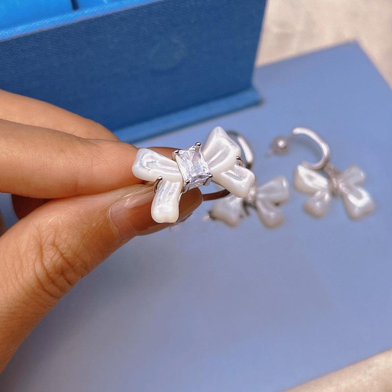 Hejia Mother-of-Pearl Bow Zircon Sterling Silver Ring Set - Women's Japanese & Korean Fashion, Elegant Closed Index Finger Design.