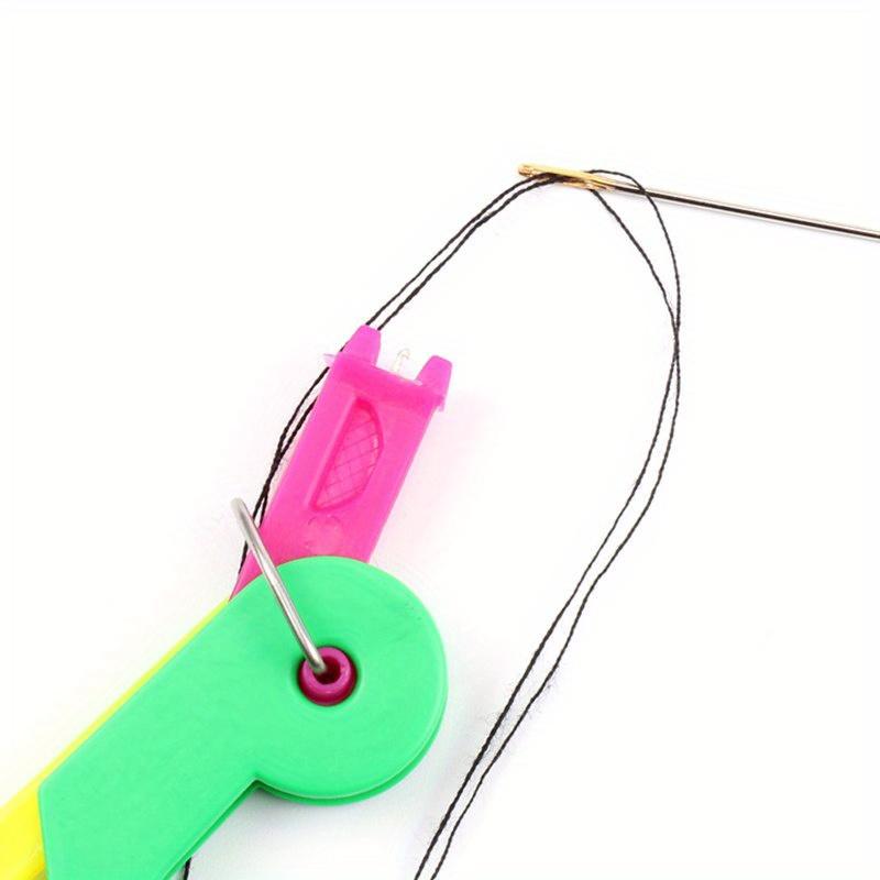 5pcs Random Color Elderly Convenient Automatic Sewing Needle Threader Thread Guide Tool AA8274
