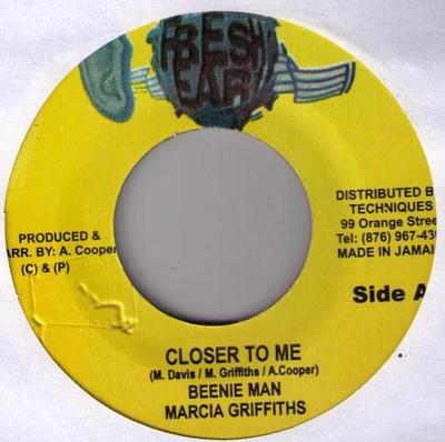 7inch Record BEENIE MAN & MARCIA GRIFFITHS / REA - Closer To Me / How Wi Living NONE Fresh Ear 2004 Jamaica Reggae, Ska & Dub Used