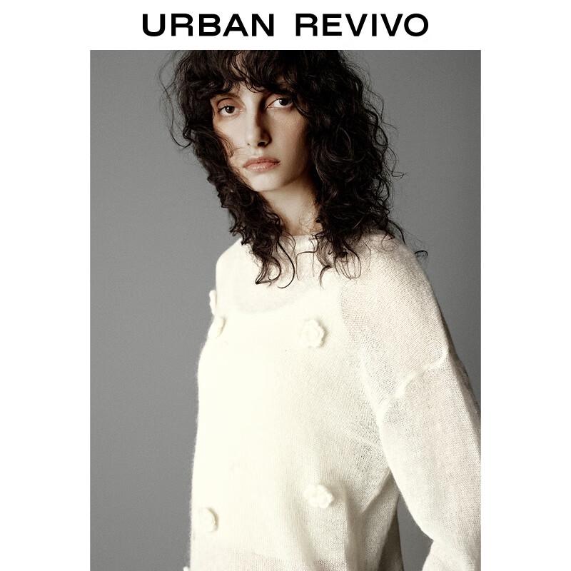 UR Women's 3D Floral Round Neck Knit Sweater