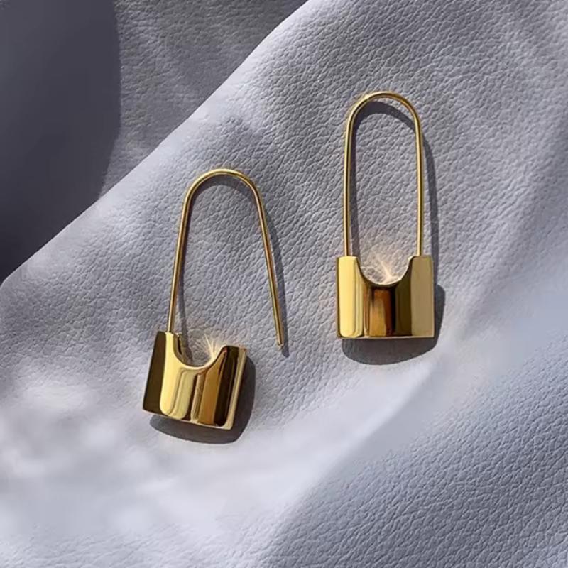 

Hip Hop Lock Earrings Metallic Style Piercing Cool Accessories for Women Daily Wear Stylish Earrings Dropshipping Zircon