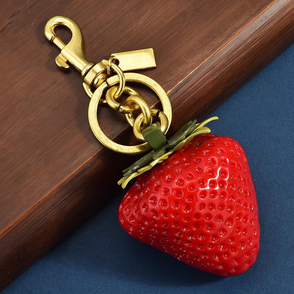 Two-Color Three-Dimensional Simulation Large Strawberry Bag Pendant Personalized Fruit Keychain Pendant Qualification