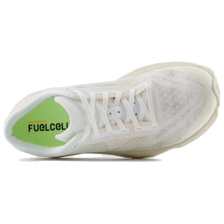 Ny New Balance FuelCell Rebel V4 Hvit Lin MFCXLJ4