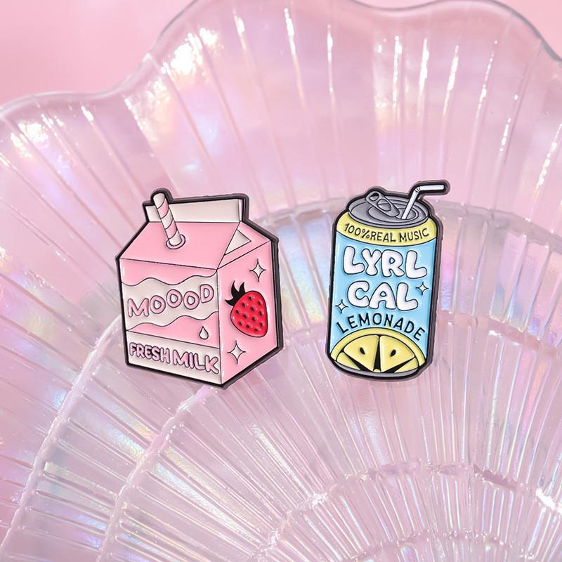 Unique Charming And Cartoon Brooches In Colorful Designs Perfect For Gifts Collecting And