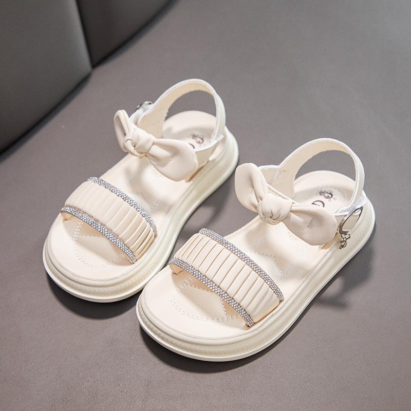 Dziewczęce buty plażowe Słodkie plisowane Proste kokardki Dziecięce sandały Błyszczące kryształki 2025 Lato Nowe Dziecięce buty księżniczki Antypoślizgowa Miękka podeszwa