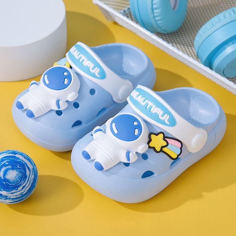 

Non-slip astronaut clogs, astronaut children s slippers, summer cartoon sandals for boys and girls, kids sandals Insole Length13CM（Suita