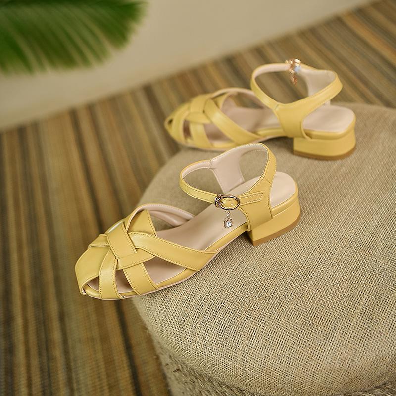 Women's low-heeled sandals summer new simple temperament solid color versatile large-size bag head sandals