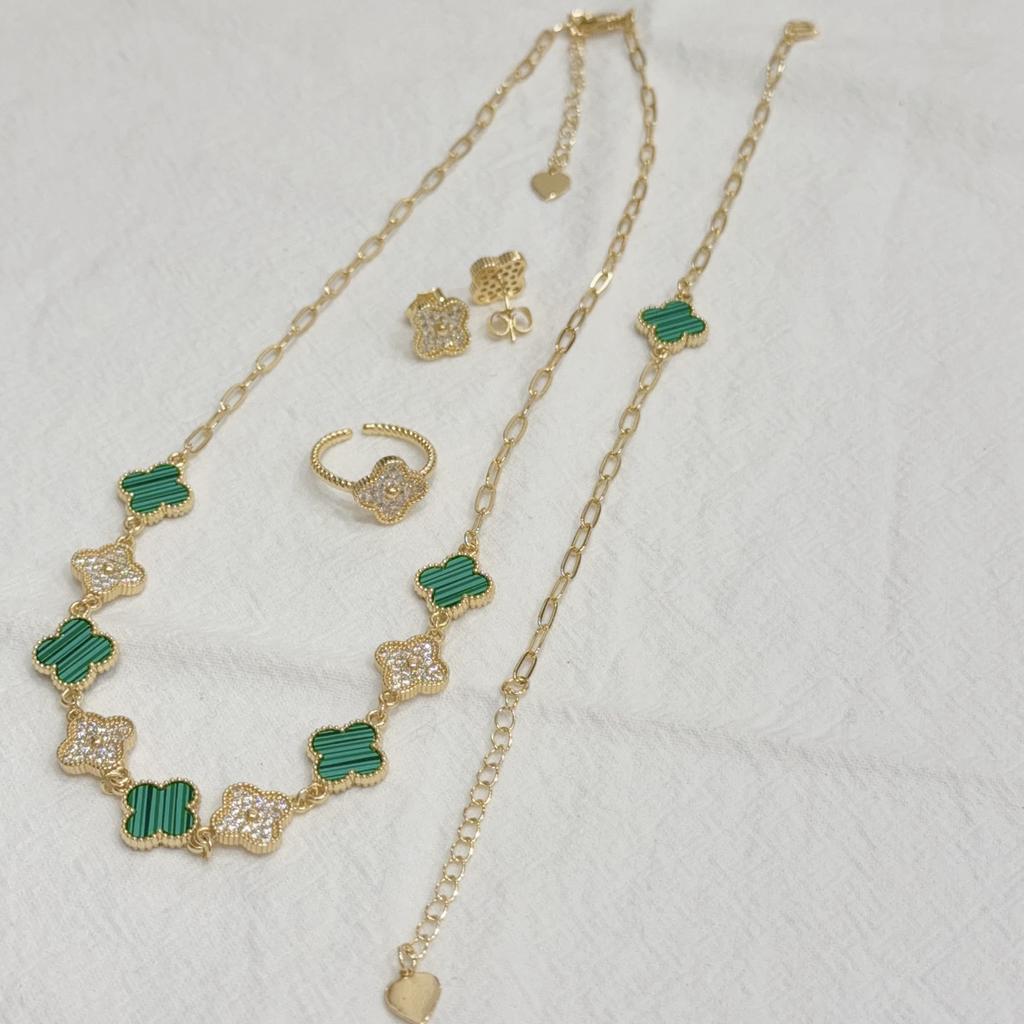 4PCS Clover 18k Copper Jewelry Set Simple and Versatile Petal Necklace Bracelet Ring Earnail Accessories