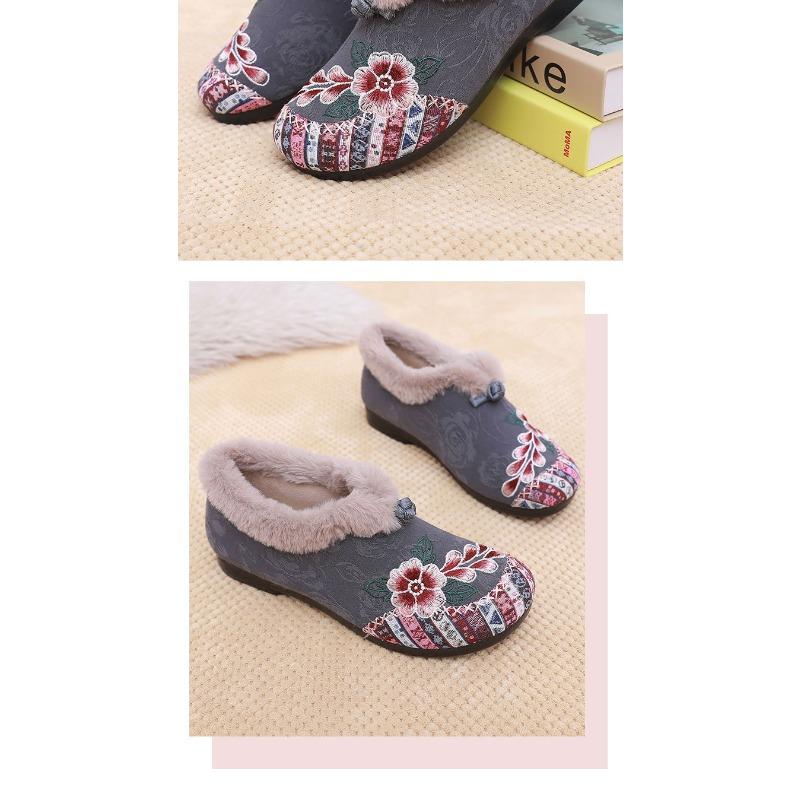 New Women's Cotton-Lined Boots with Thickened Insulation Flat-Soled Embroidered Shoes for Middle-Aged and Elderly Women