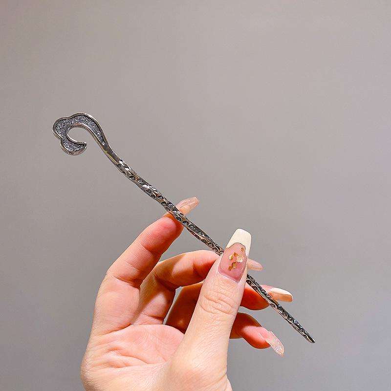 Exquisite Vintage-Inspired Tassel Hairpin for Women - Elegant Hanfu Cheongsam Style Headdress