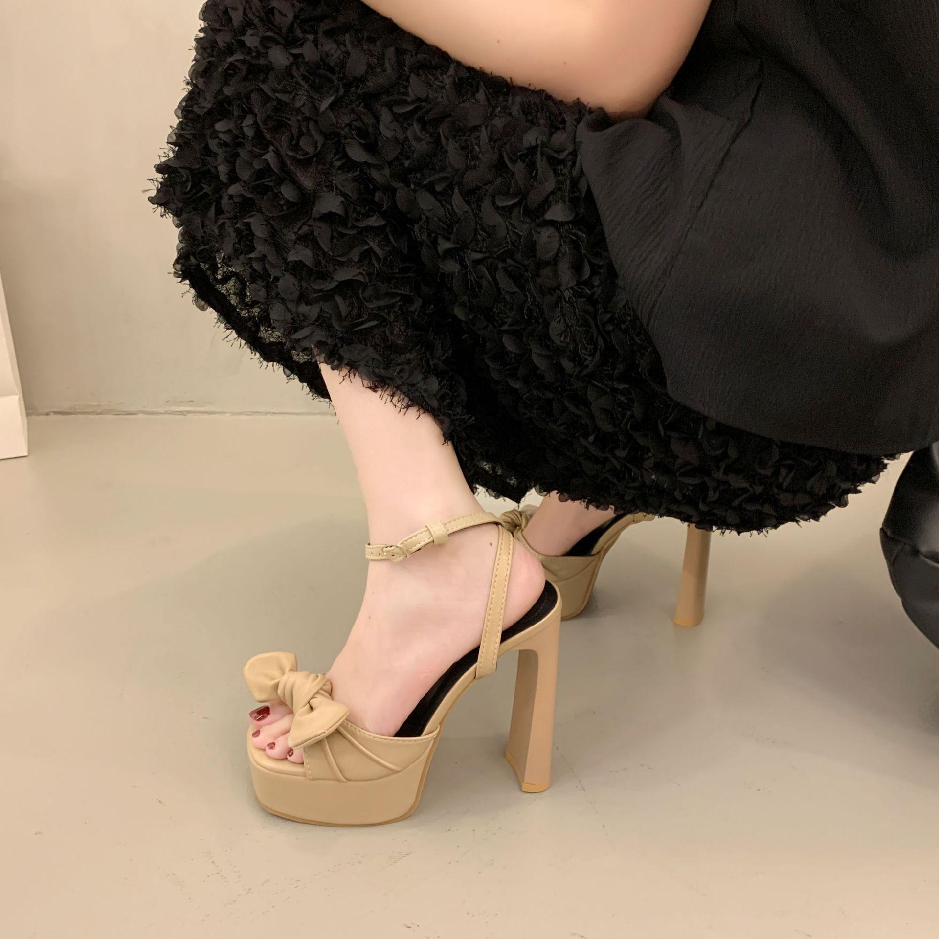 

Hate the sky high sandals imperial sister style fashion bow thick heel thick sole waterproof table night high heels women s new models 35 абрикосовий