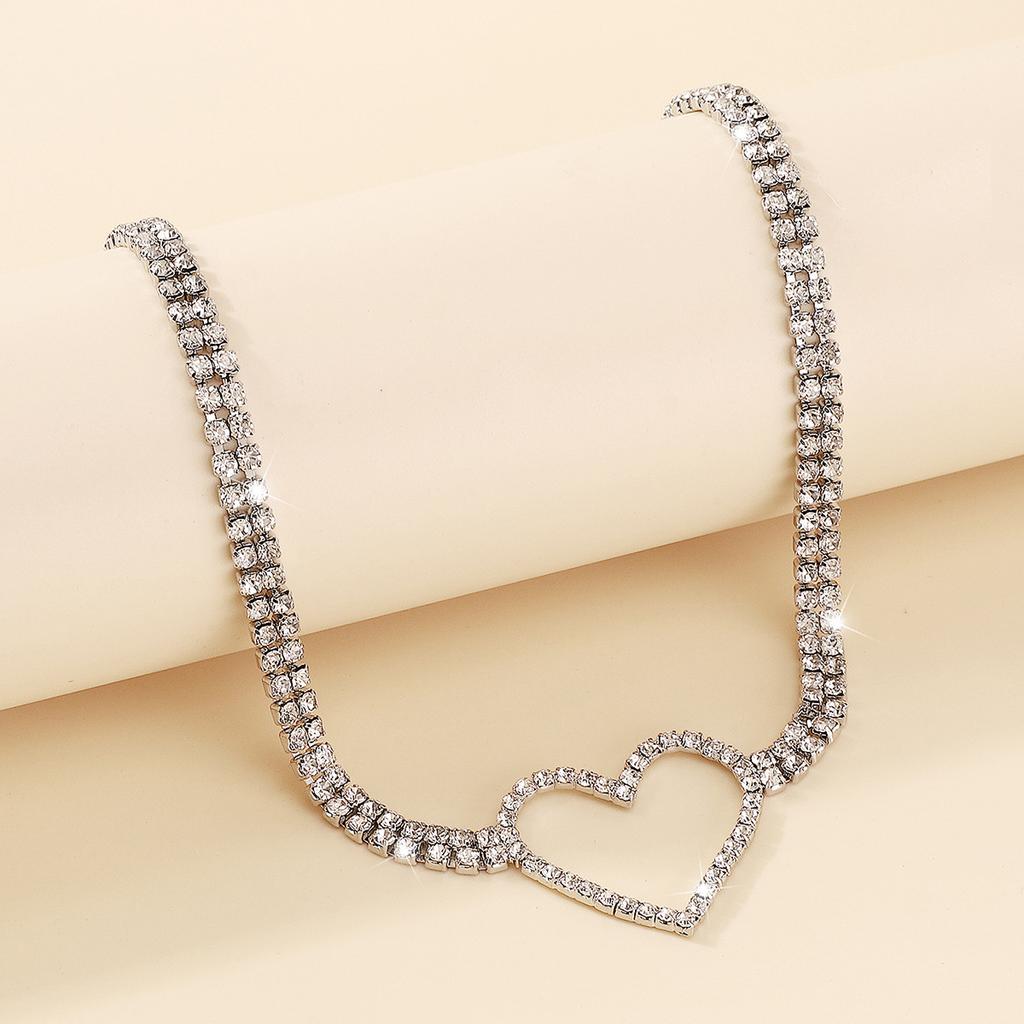 Women European Minimalist Light Luxury Design Clavicle Choker Full Rhinestone Heart Sweet Personality Necklace For Women