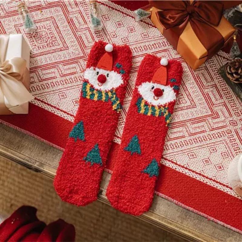 Herbst- und Winter-Weihnachtssocken für Damen: Nicht fusselnde Korallenfleece-Socken, Verdickte warme Cartoon-Halbfleece-Mittelwaden-Socken, Bodensocken