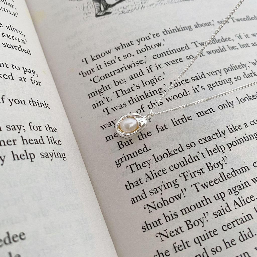 Japanese & Korean Minimalist Peanut Pearl Necklace: Gold/Silver Clavicle Chain with Children's Lock