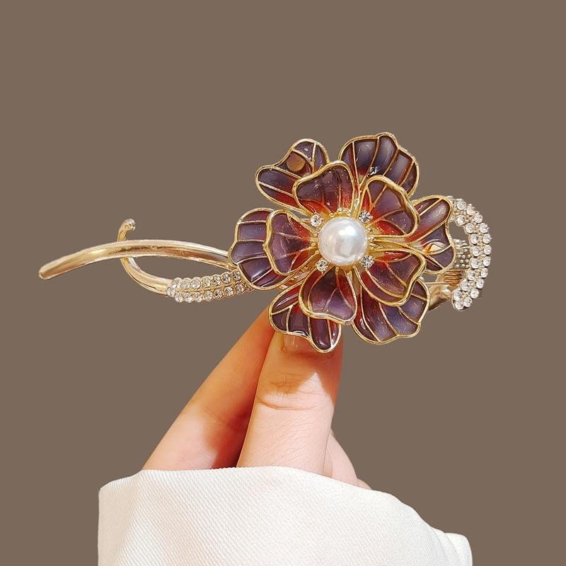 Factory direct fashion flower pearl twist clip elegant hairpin Internet celebrity head spring clip