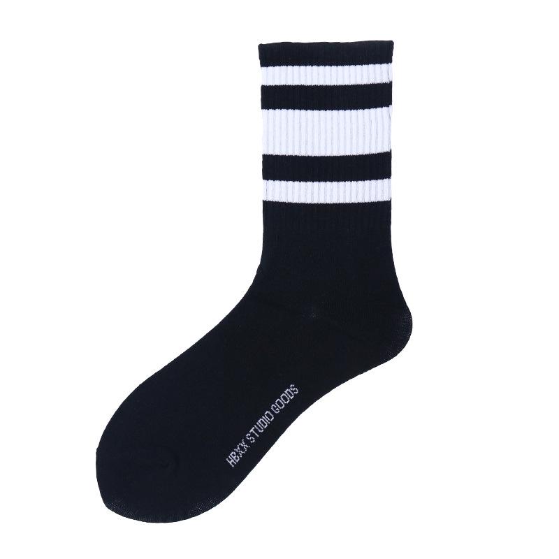 DOIAESKV Bomull Herrstrumpor Mode Nya Casual Andningsbara Aktiva Strumpor Hög Kvalitet Herr Enfärgade Långa Strumpor EU 39-44