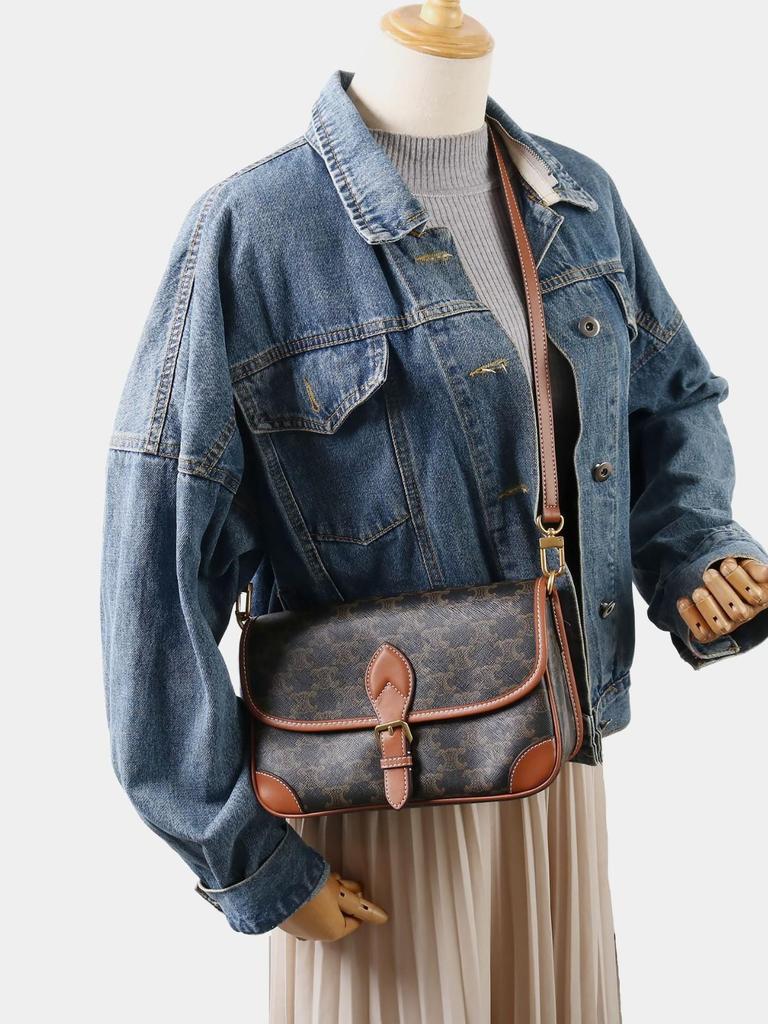 Women's Arc de Triomphe Leather Underarm Baguette Bag - Pre-owned 2025 Model