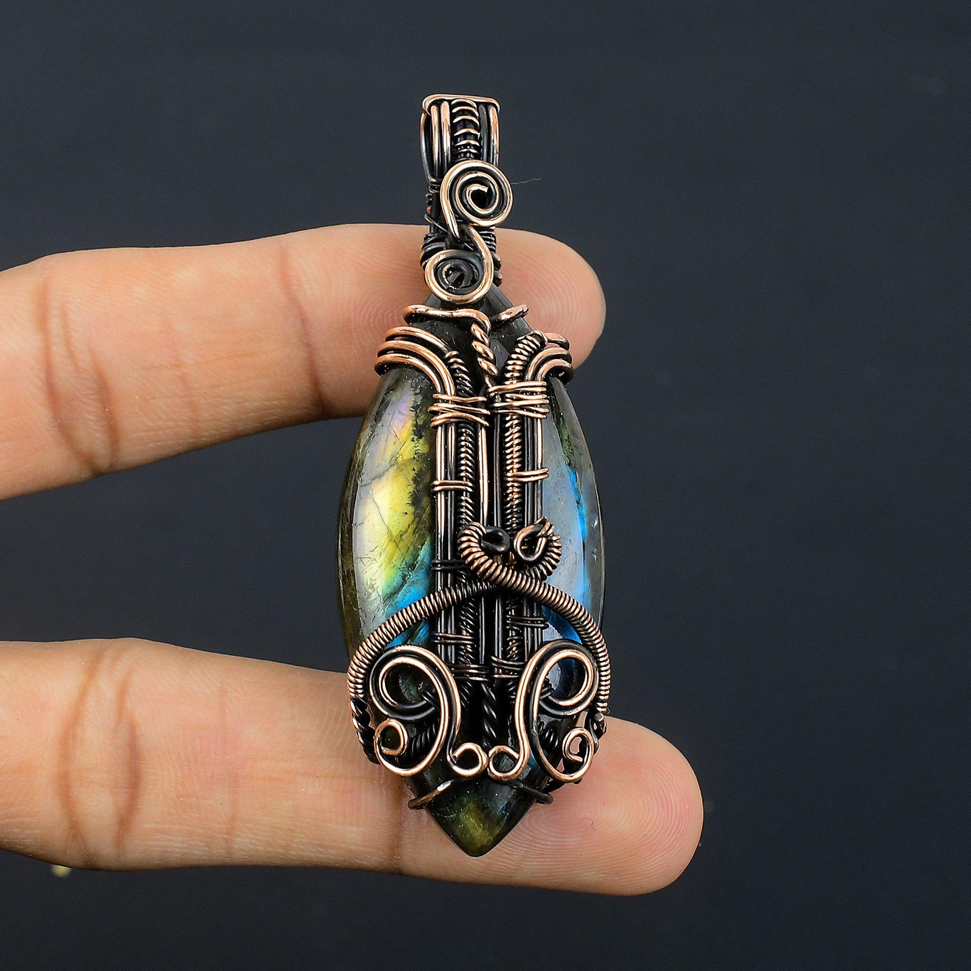 

Подвеска из лабрадорита, Подвеска ручной работы, обернутая медной проволокой 999 пробы, Антикварное украшение, Для подарка, Серебряное украшение 2.55 Inches