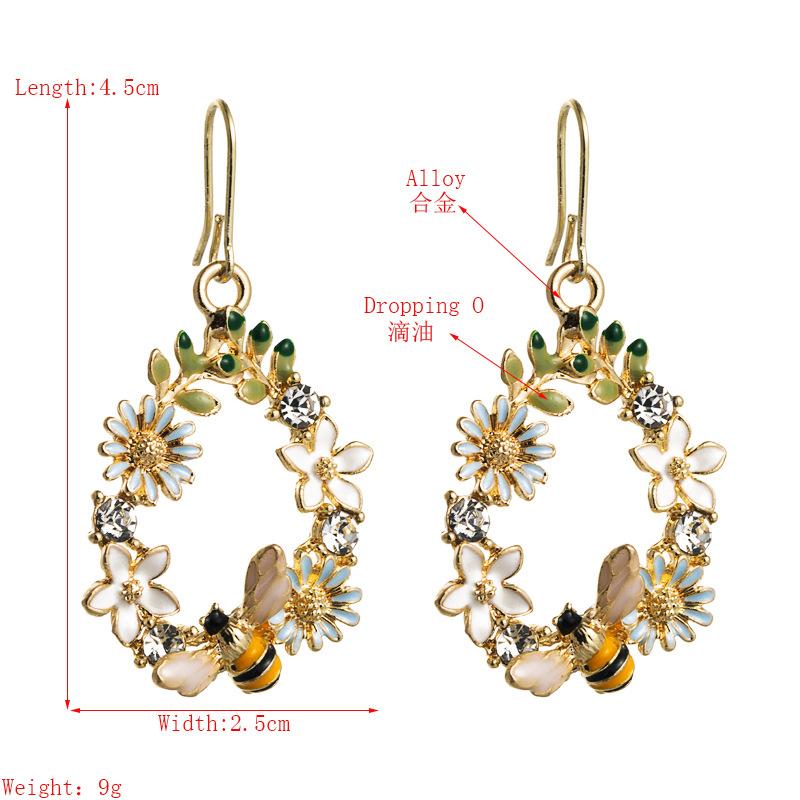 Kreative Blume Tropföl Legierung Ohrringe Damen Silbernadel Eingelegter Diamant Farbiger Schmetterling Biene Ohrschmuck