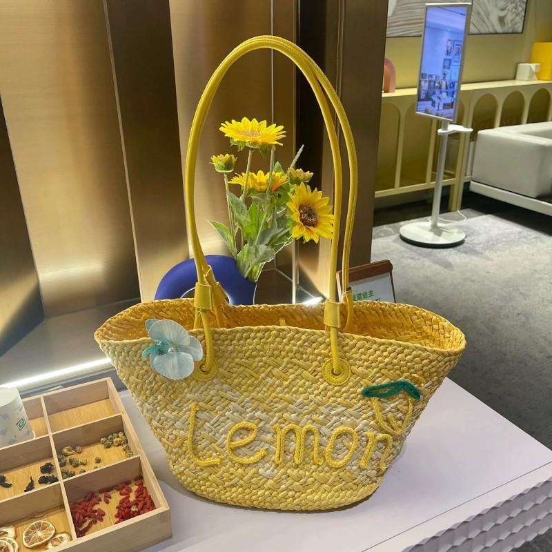 

Hand-woven Large Capacity Rattan Woven Straw Bag With Adjustable Letters. One-shoulder Handbag. Beach Vacation Commuter Travel Bag. Collection and purchase, free drawstring inner bag