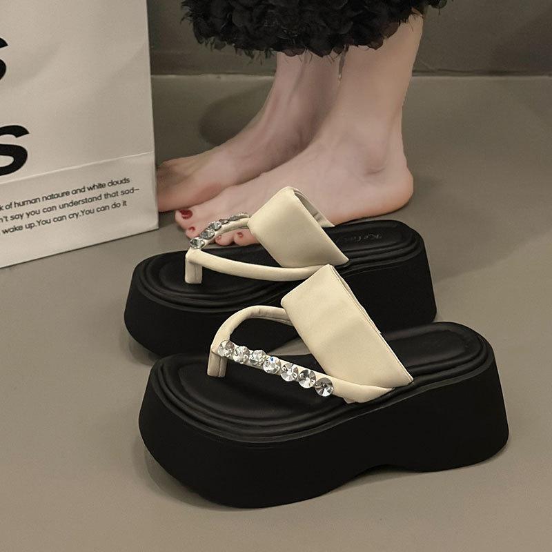 Thick-soled Rhinestone Cool Slippers Women's Wear 2025 Spring and Summer New Fashion Internet Celebrity Open-toed Stiletto Sandals