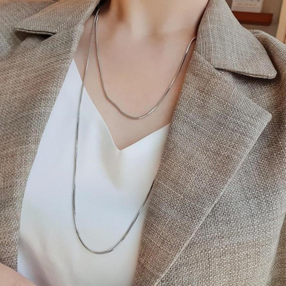 Women's Single-Line Snake Long Necklace (18739799)