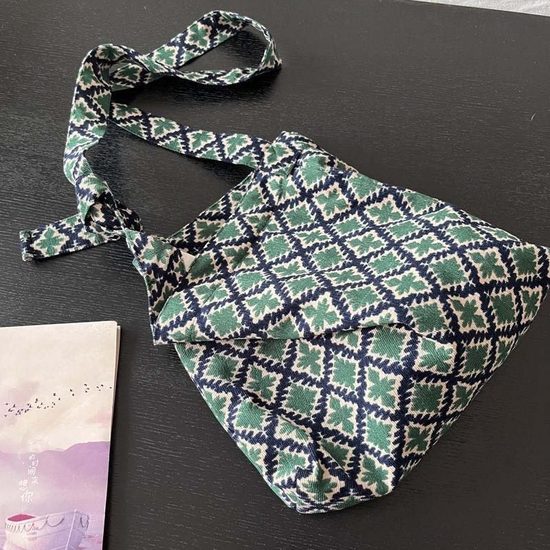 Niche Design 2024 New Retro Green Diamond-checked Corkwick Flannel Bag Women's Cross-body Shoulder Large Capacity