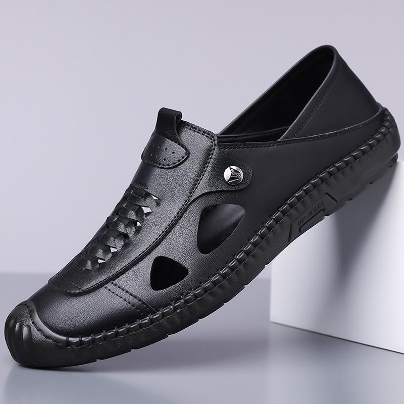 Mens Handmade Leather Sandals Fashion Outdoor Casual Sandals New Breathable Hollow Out Men Sandals Non Slip Flat Beach Sandalias