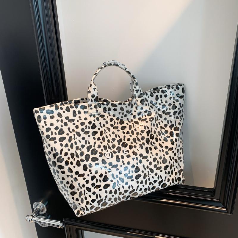 European and American Leopard Print Handbag for Women Fashion Tote Bag Personalized Commuting Versatile Shopping Bag