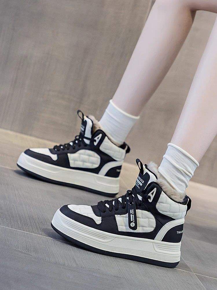 Thick-soled 2025 New Snow Boots Women's Winter Velvet Thickened Warm Flat-soled Super Soft High-top Casual Sports Shoes