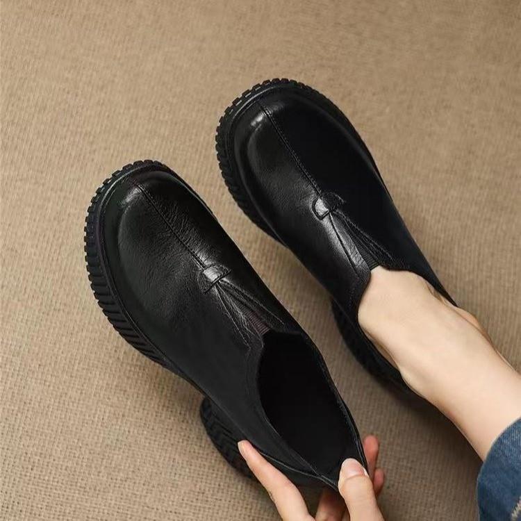 Retro Round-toe Slip-on Thick-soled Shoes for Women, Height-increasing Suitable for Petite Individuals, Deep-cut Commuting Shoes