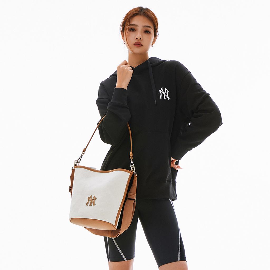 MLB Monogram Series New York Yankees Classic Jacquard Casual Versatile Cotton Bucket Bag Shoulder Bag Crossbody Bag Tote Bag Medium 3ABML024L-50CRD