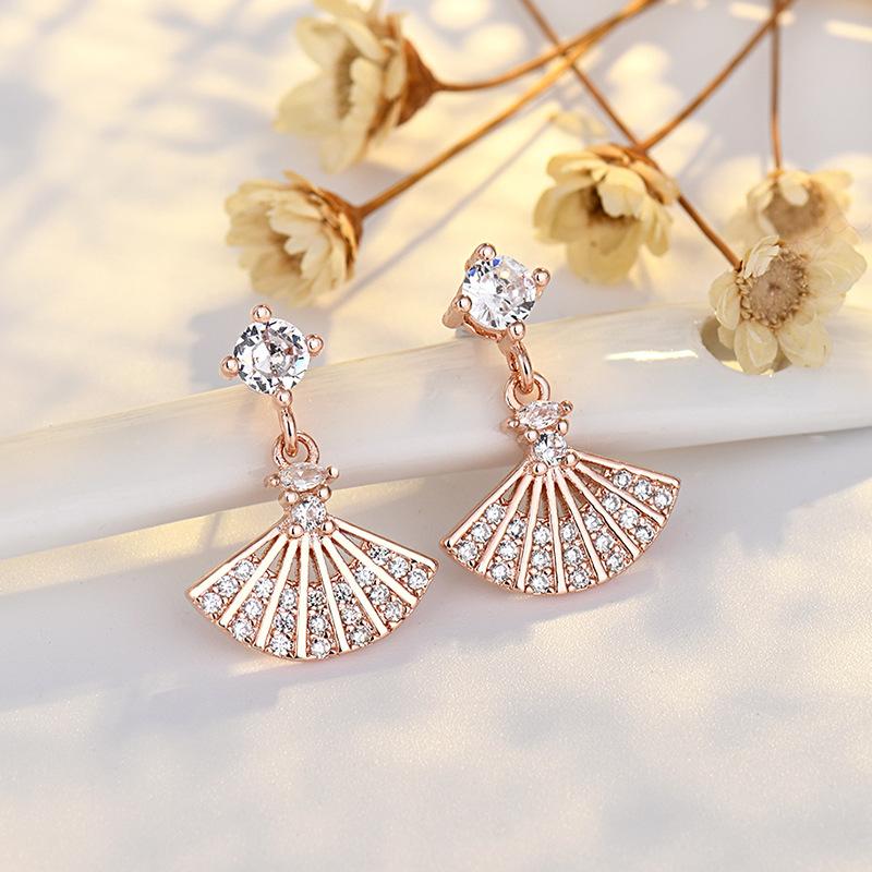 High-end Needle Earrings Small Skirt Simple and Versatile Earrings Fan-shaped Earrings for Women