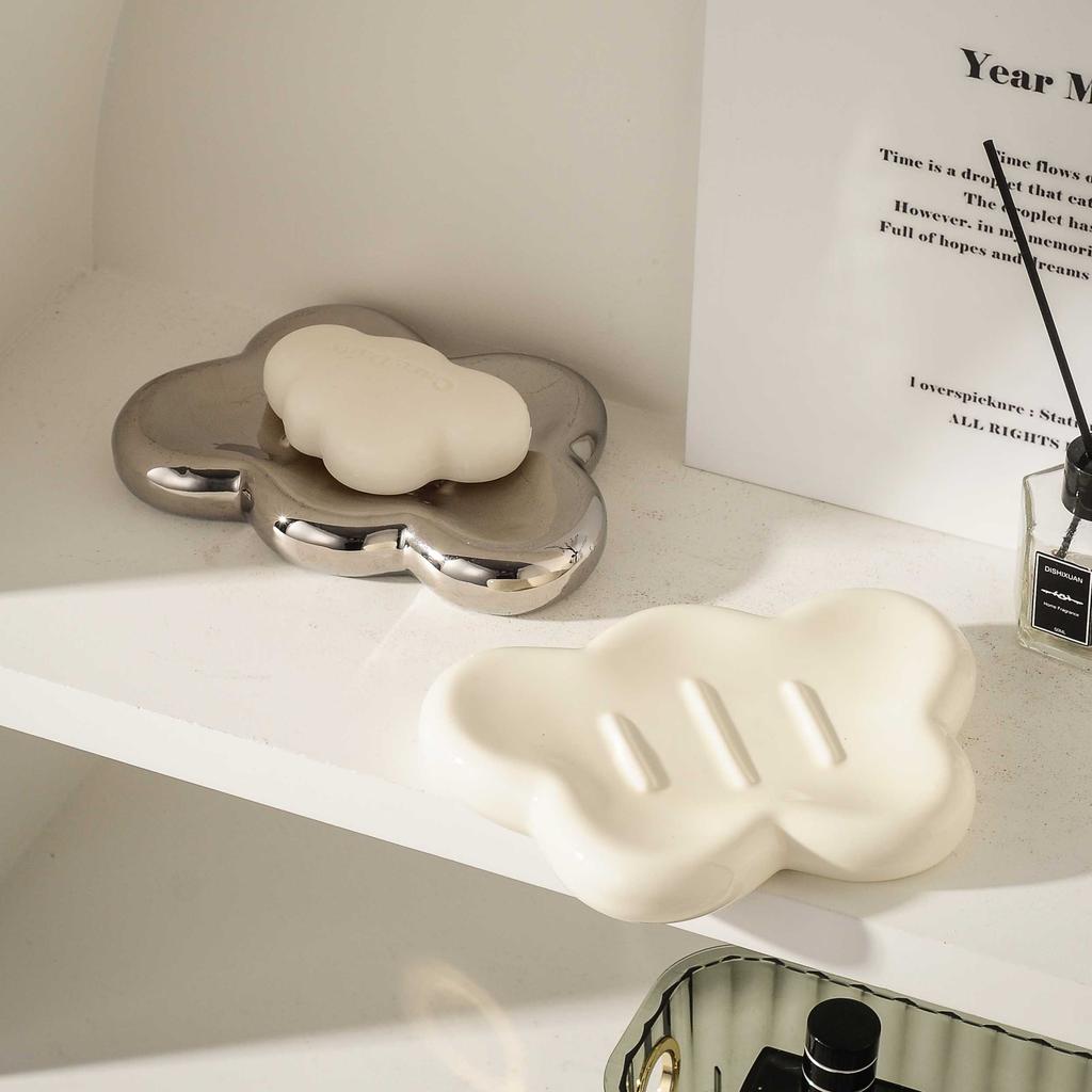 Ceramic Cloud Soap Dish Holder Drain Portable Home Bathroom el Soap Box Tray Bathroom Accessories Crafts Gift