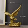 Nordic Resin Golden Eagle Dyrefigurer Hawk Statue Håndverk Skulptur Ornament Hjem Stue Kontor Skrivebordsskap Dekor