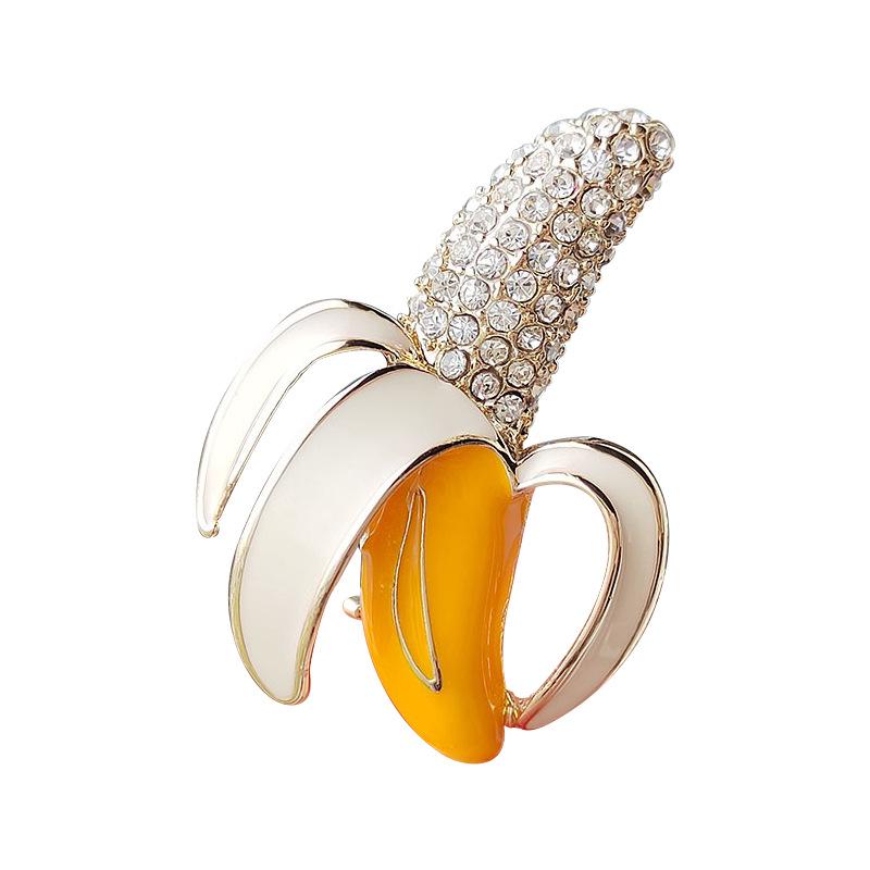 Korean Style Rhinestone Banana Brooch: Cute Lapel Pin & Bag Pendant