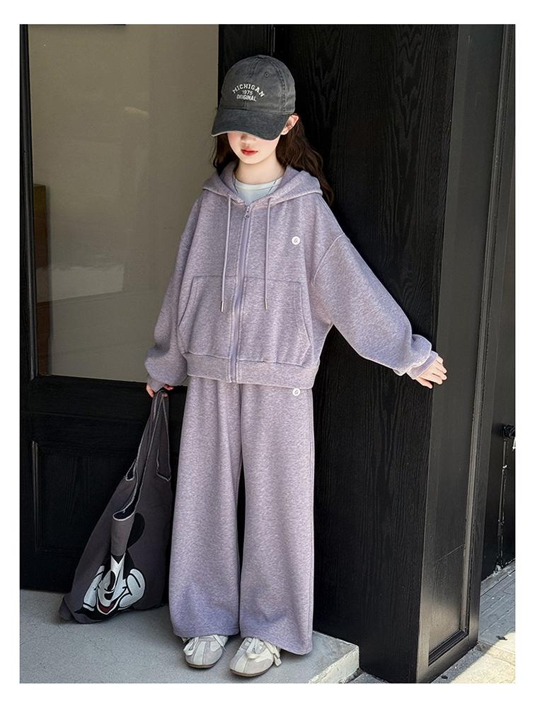 Autumn 2025 Girls' Fashion Sporty Two-Piece: Hooded Jacket & Wide-Leg Pants Set