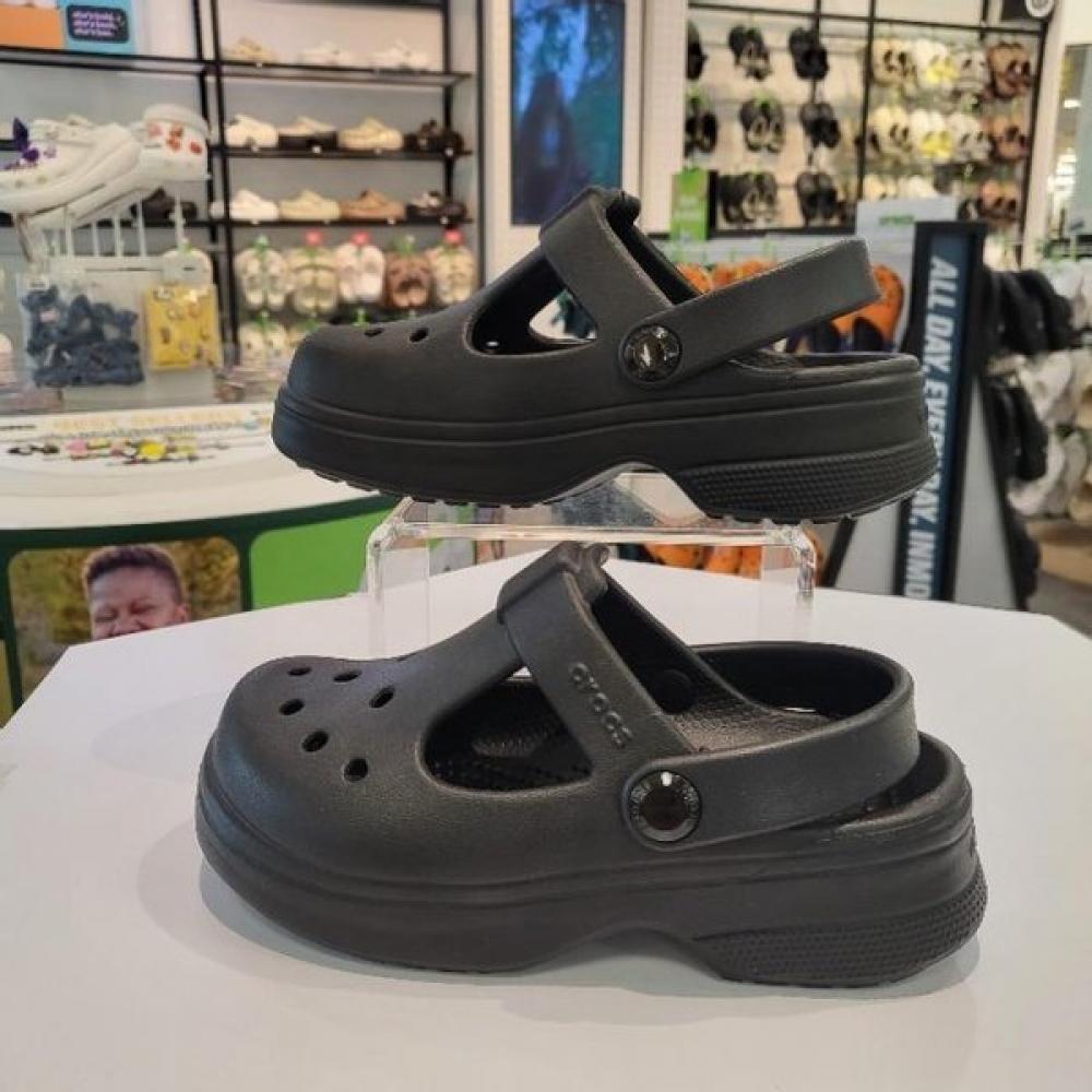 

Crocs Hc14 Crocs Classic Mary Jane Clogs Kids Black 210615 001 black/175