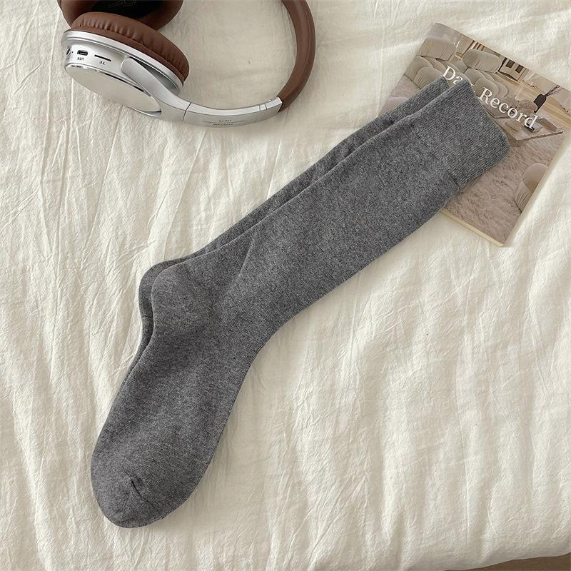 

Female Autumn and Winter New Cotton Solid Color College Wind Calf Pile Socks 1 pair сірий