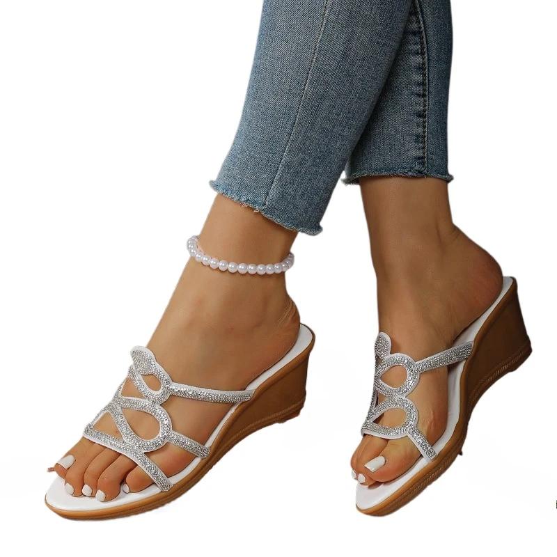Fashion 2025 Summer Open Toe Women's Slippers Fashion Crystal New Outdoor Plus Size Best Seller Comfortable Wedge Slippers Zapatos Mujer