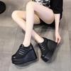 Scarpe con plateau da donna nere grandi zeppe sneakers con tacco alto da 10 cm con lacci alla moda scarpe con tacco gotico per donna punk tennis